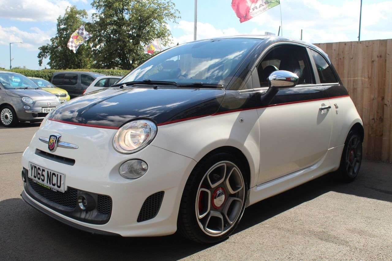A 2015 ABARTH 595 1.4 T-Jet Turismo Hatchback 3dr Petrol Manual Euro 6 (160 bhp) GREAT BI-COL A 2015 ABARTH 595 1.4 T-Jet Turismo Hatchback 3dr Petrol Manual Euro 6 (160 bhp) GREAT BI-COL