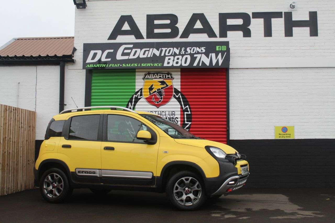 A 2014 FIAT PANDA 1.3 CROSS MULTJET DIESEL 4X4 5 DOOR HATCHBACK MANUAL EURO 5 75 BHP 4 X 4 TR A 2014 FIAT PANDA 1.3 CROSS MULTJET DIESEL 4X4 5 DOOR HATCHBACK MANUAL EURO 5 75 BHP 4 X 4 TR