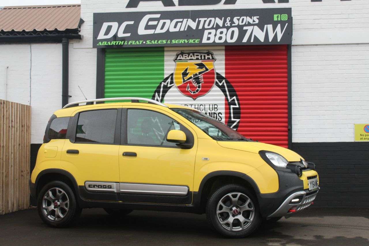 A 2014 FIAT PANDA 1.3 CROSS MULTJET DIESEL 4X4 5 DOOR HATCHBACK MANUAL EURO 5 75 BHP 4 X 4 TR A 2014 FIAT PANDA 1.3 CROSS MULTJET DIESEL 4X4 5 DOOR HATCHBACK MANUAL EURO 5 75 BHP 4 X 4 TR