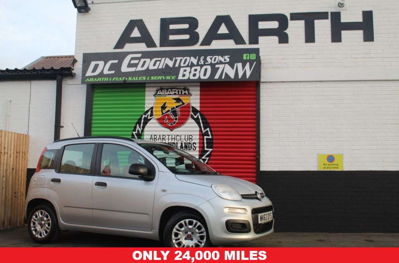 A 2013 FIAT PANDA 1.3 MultiJet Easy Hatchback 5dr Diesel Manual Euro 5 (s/s) (75 bhp) A 2013 FIAT PANDA 1.3 MultiJet Easy Hatchback 5dr Diesel Manual Euro 5 (s/s) (75 bhp)