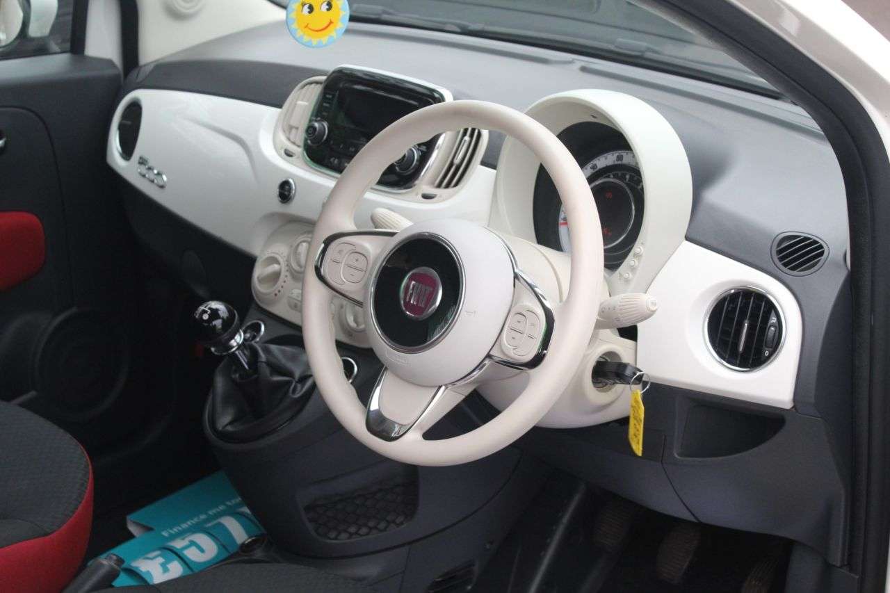 2017 FIAT 500 2017 FIAT 500