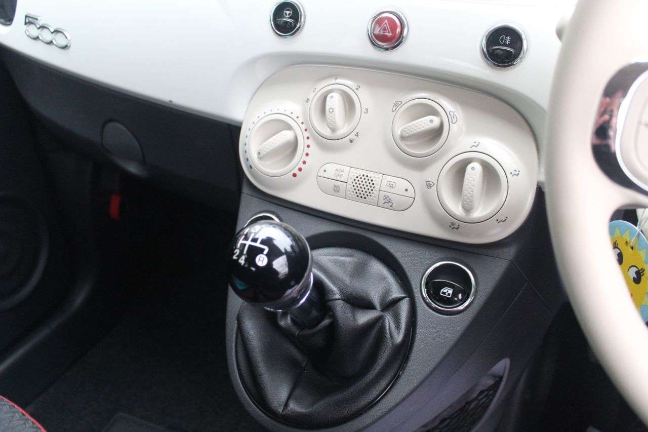 2017 FIAT 500 2017 FIAT 500