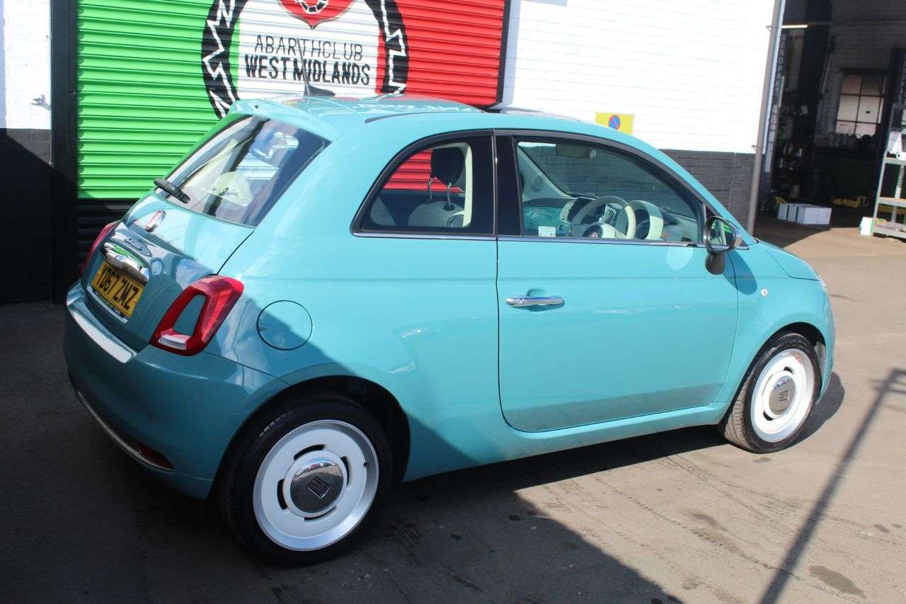 2017 FIAT 500 2017 FIAT 500