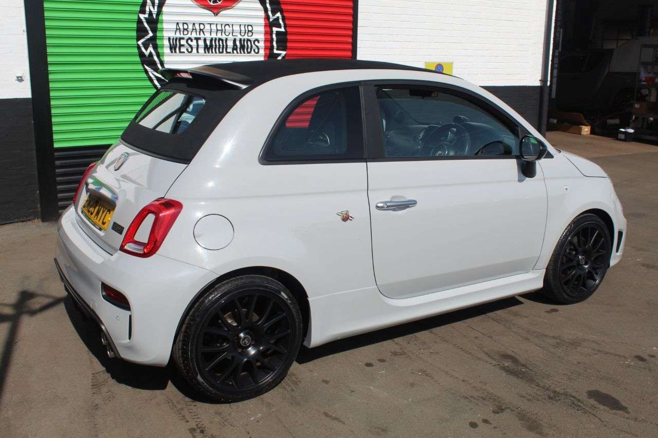 2023 ABARTH 595C 2023 ABARTH 595C