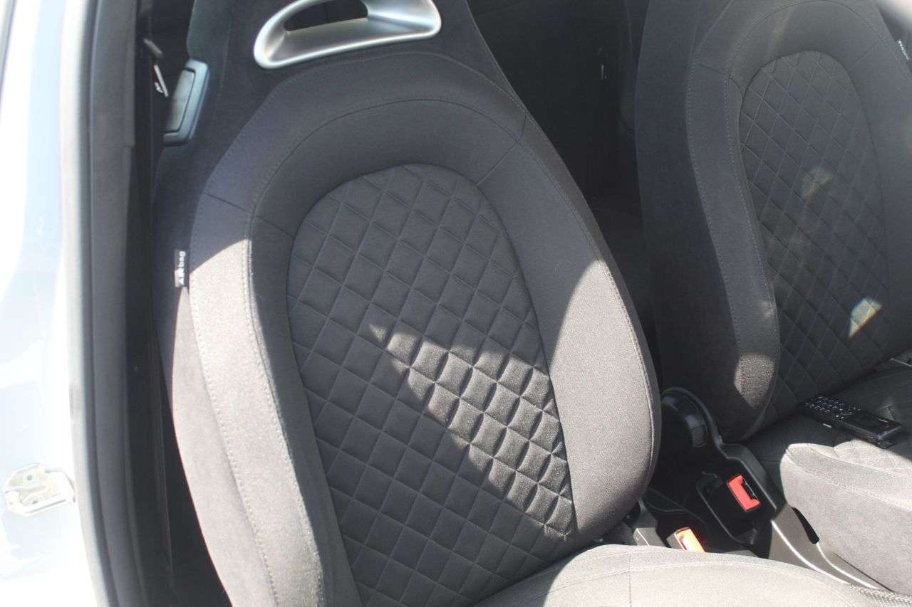 2023 ABARTH 595C 2023 ABARTH 595C