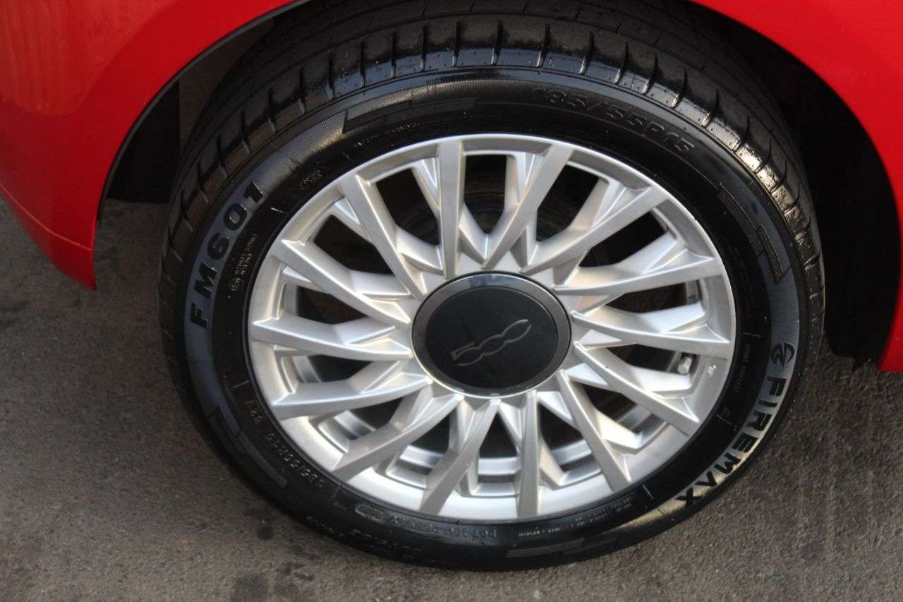 2018 FIAT 500 2018 FIAT 500