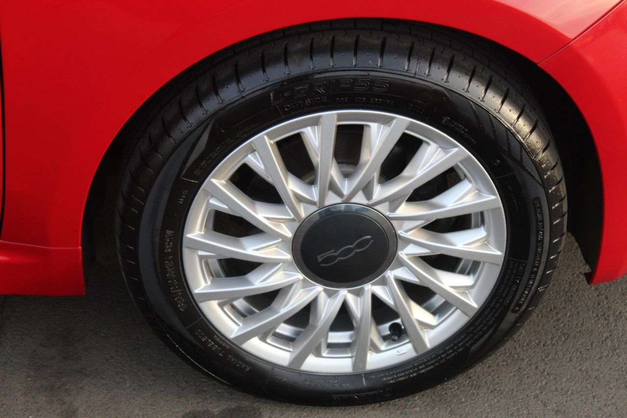 2018 FIAT 500 2018 FIAT 500