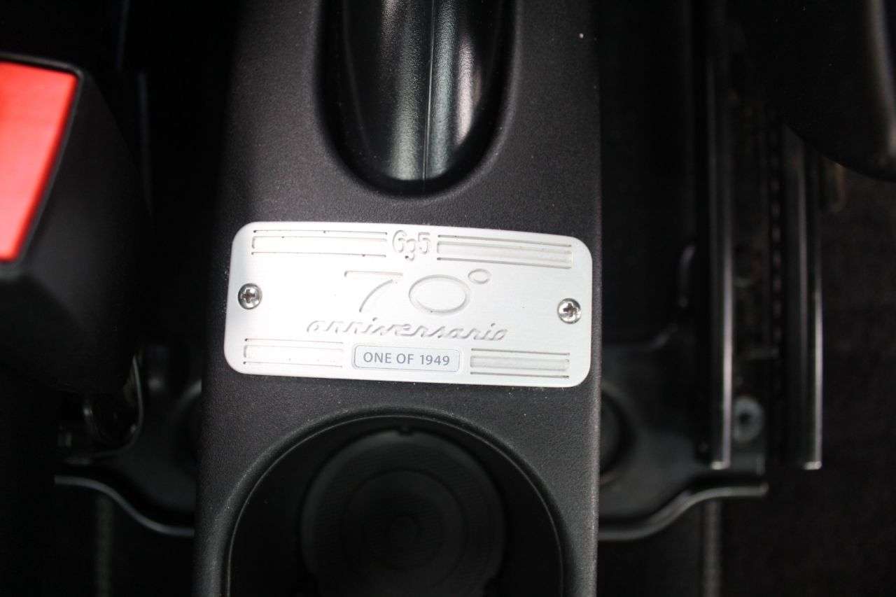 2021 ABARTH 695 2021 ABARTH 695