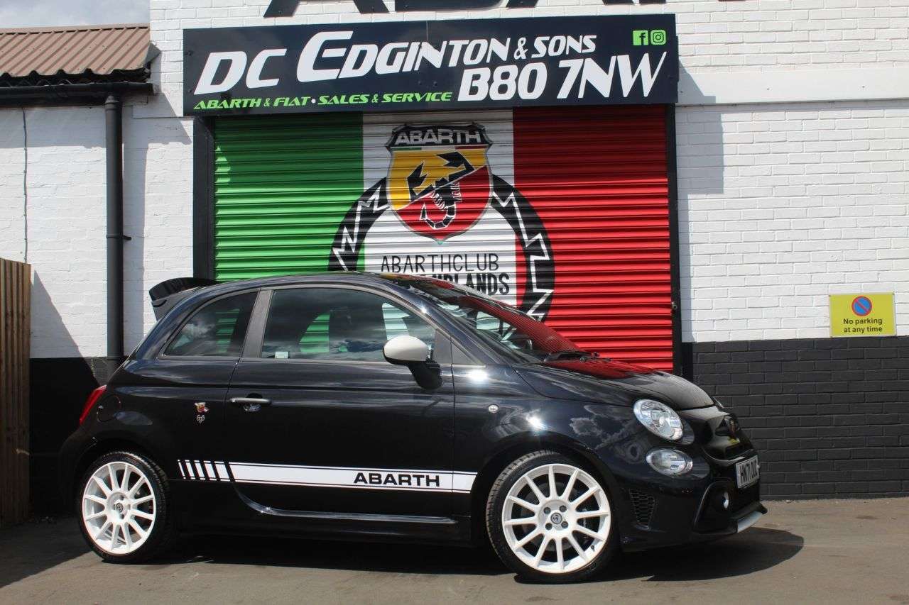 2021 ABARTH 695 2021 ABARTH 695