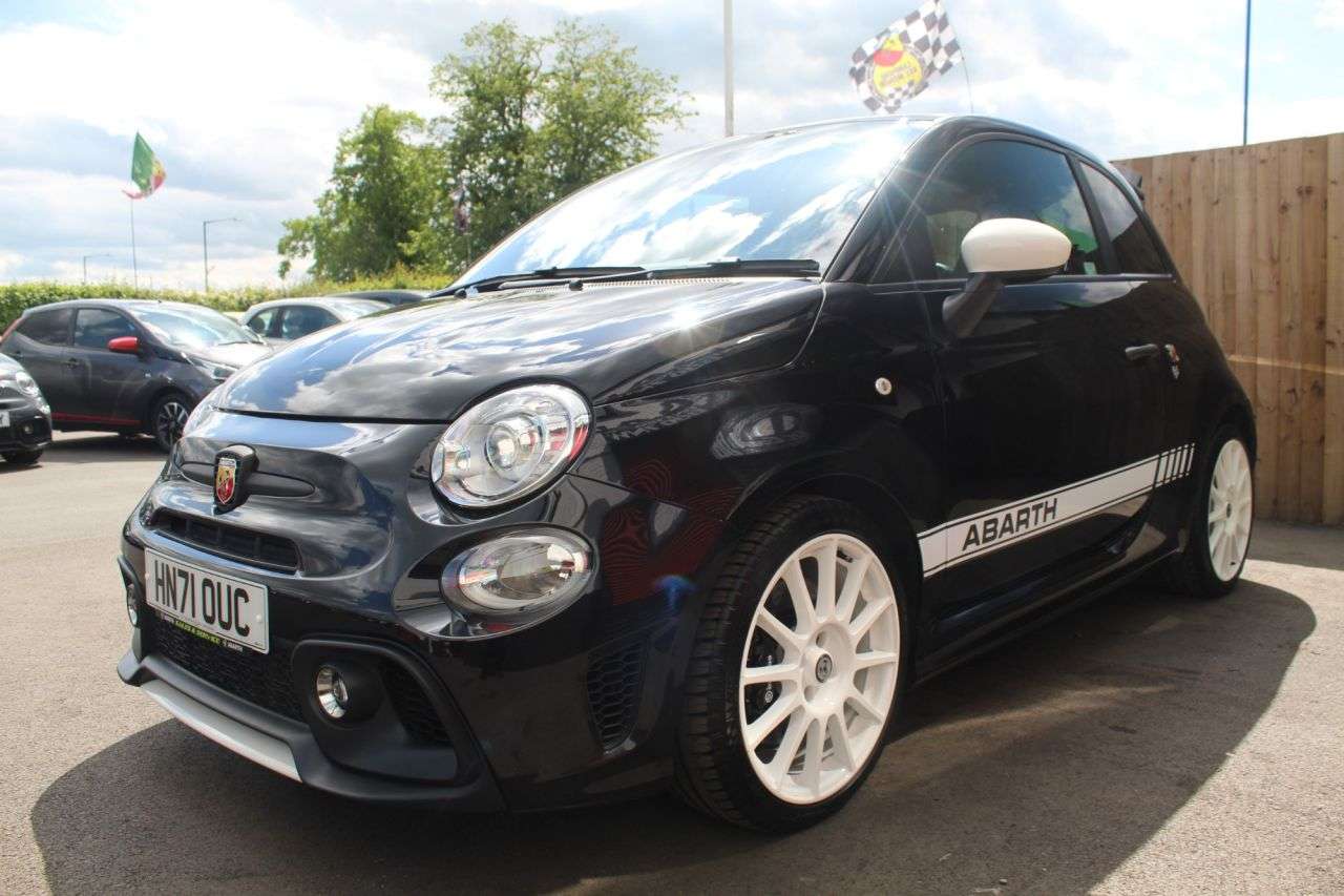 A 2021 ABARTH 695 1.4 T-Jet EsseEsse Hatchback 3dr Petrol Manual Euro 6 (180 bhp) BI-XENON--- A 2021 ABARTH 695 1.4 T-Jet EsseEsse Hatchback 3dr Petrol Manual Euro 6 (180 bhp) BI-XENON---