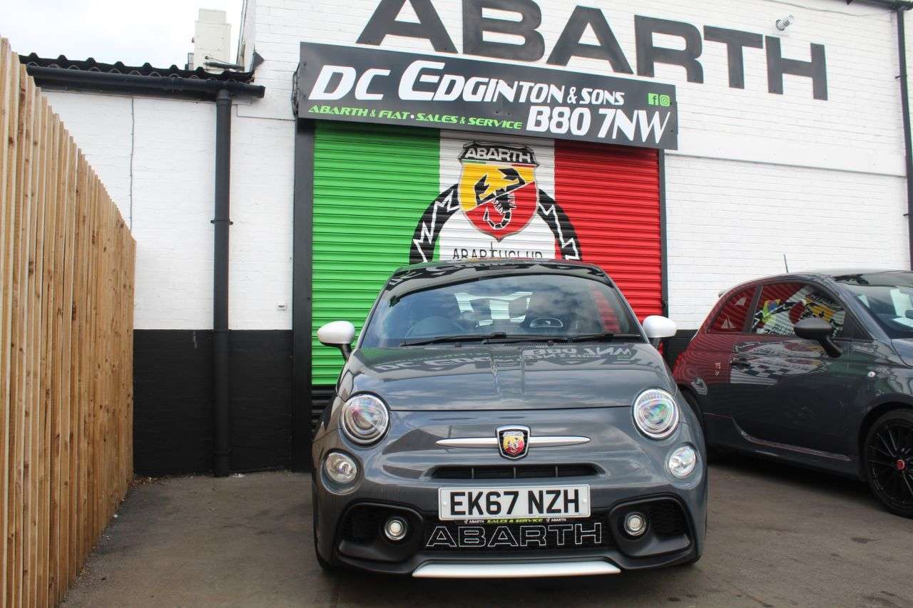 A 2017 ABARTH 595 1.4 T-Jet Hatchback 3dr Petrol Manual Euro 6 (145 ps) Fantastic condition t A 2017 ABARTH 595 1.4 T-Jet Hatchback 3dr Petrol Manual Euro 6 (145 ps) Fantastic condition t