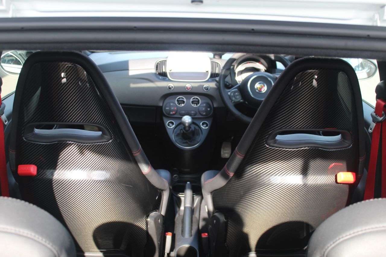 2020 ABARTH 595 2020 ABARTH 595