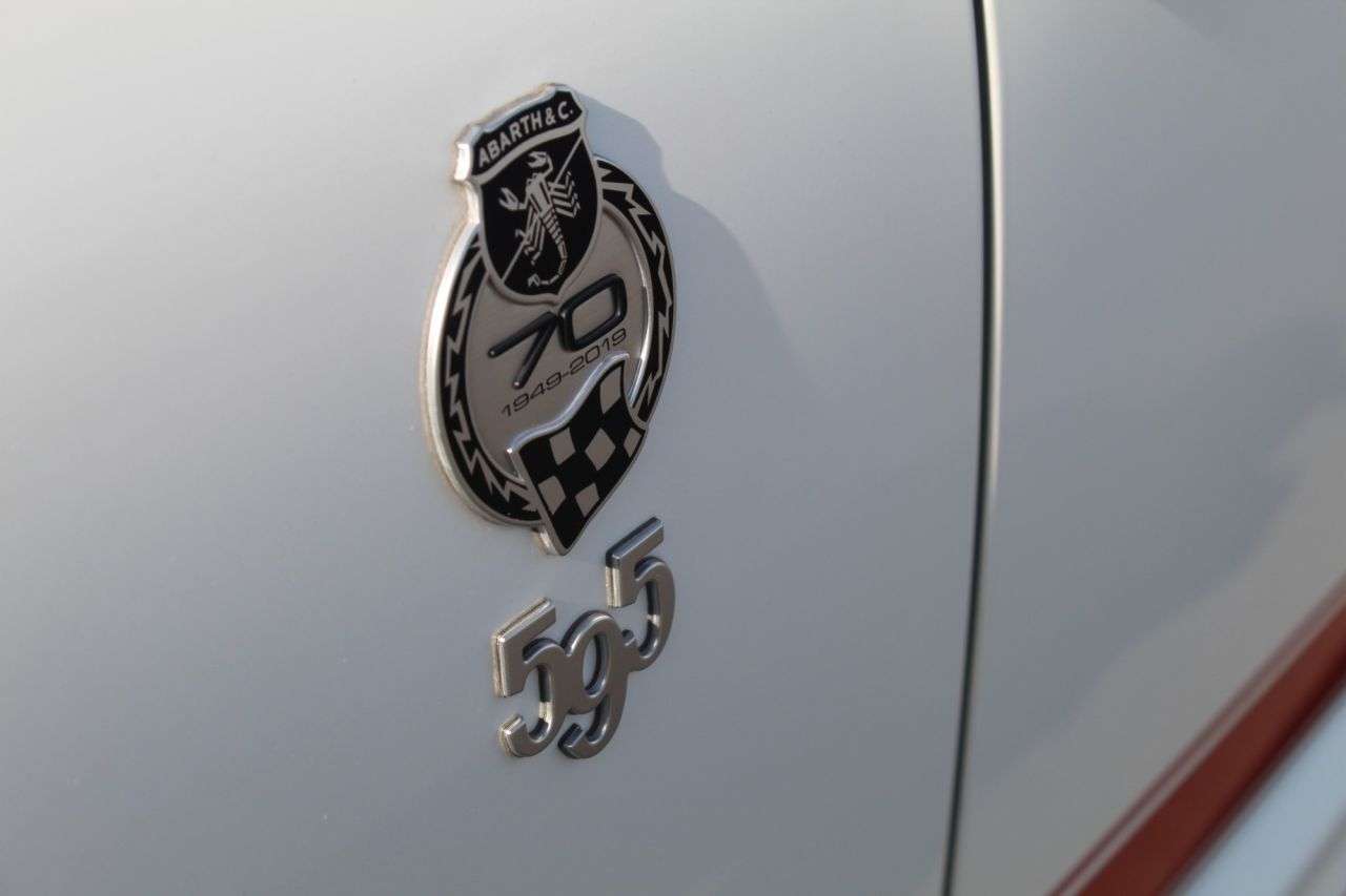 2020 ABARTH 595 2020 ABARTH 595