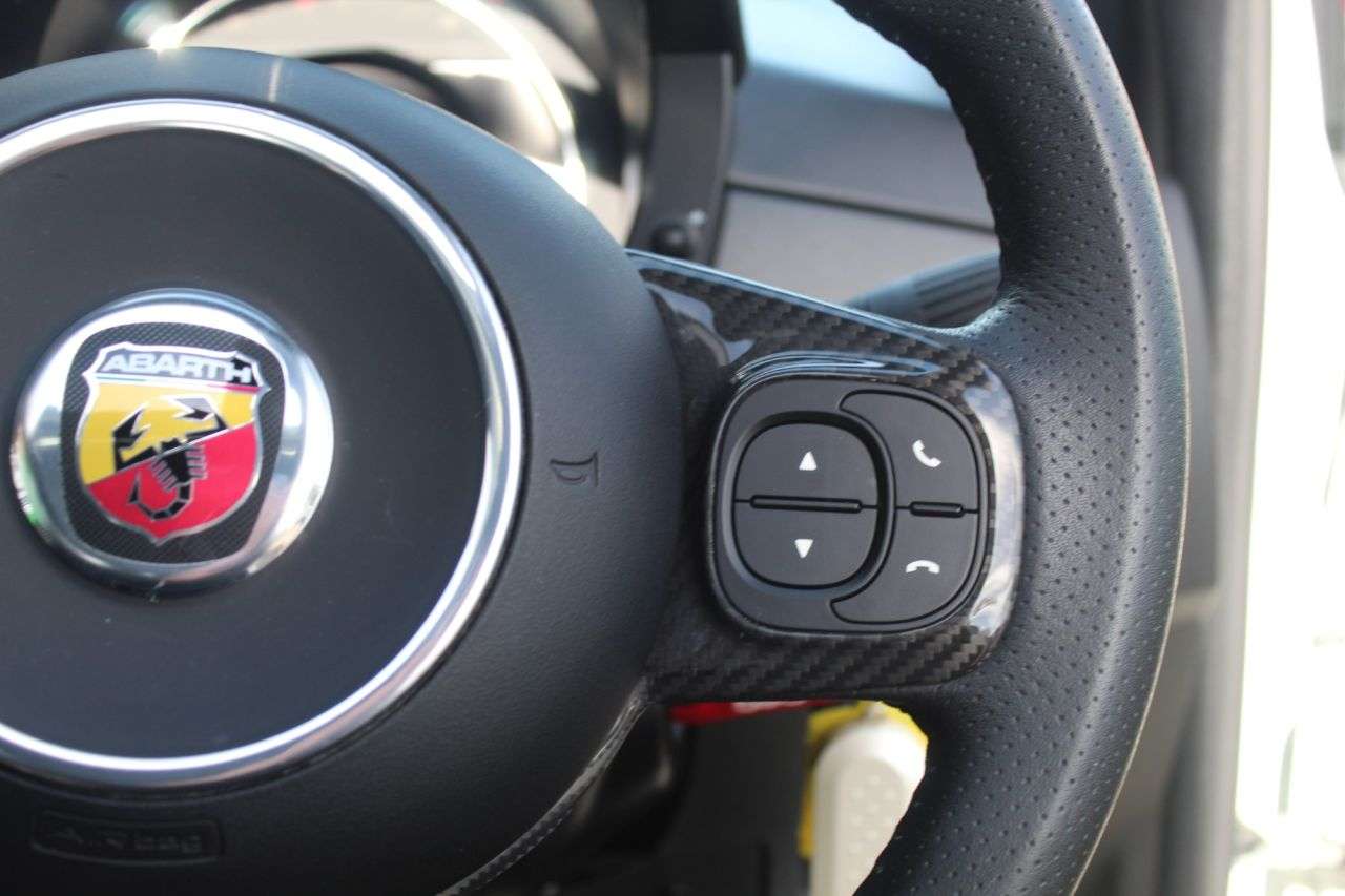 2020 ABARTH 595 2020 ABARTH 595