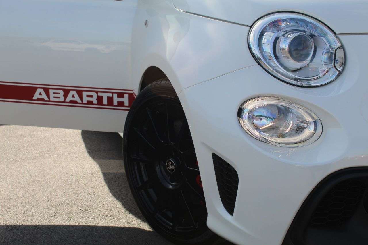2020 ABARTH 595 2020 ABARTH 595