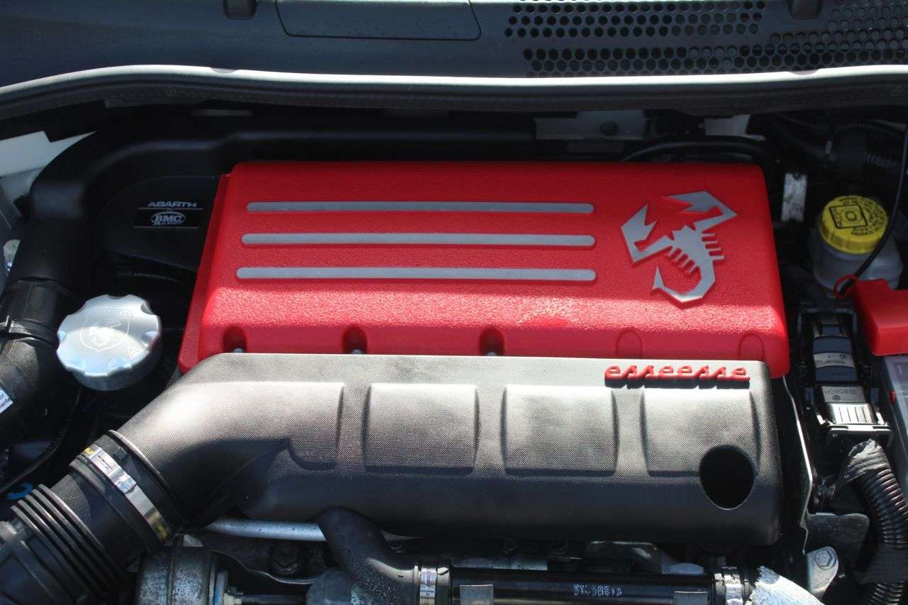 2020 ABARTH 595 2020 ABARTH 595