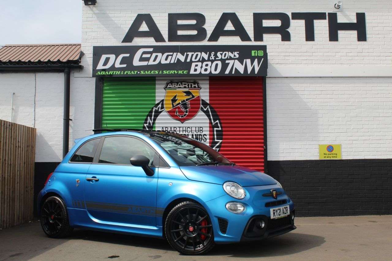 A 2021 ABARTH 595 1.4 T-Jet Competizione 70th Hatchback 3dr Petrol Auto Euro 6 (180 bhp) RALL A 2021 ABARTH 595 1.4 T-Jet Competizione 70th Hatchback 3dr Petrol Auto Euro 6 (180 bhp) RALL