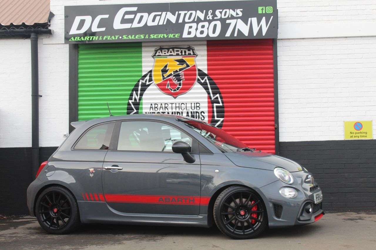 2018 ABARTH 695 2018 ABARTH 695