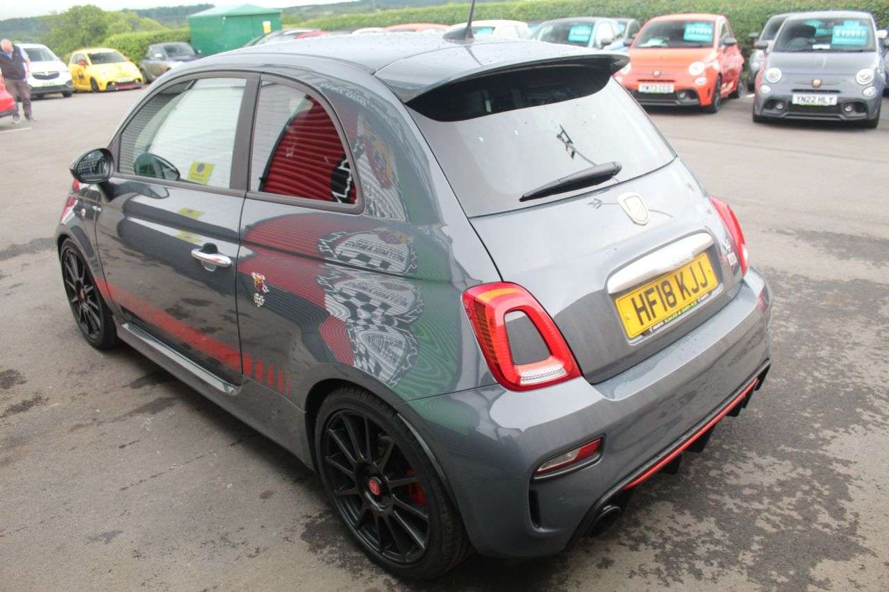 2018 ABARTH 695 2018 ABARTH 695