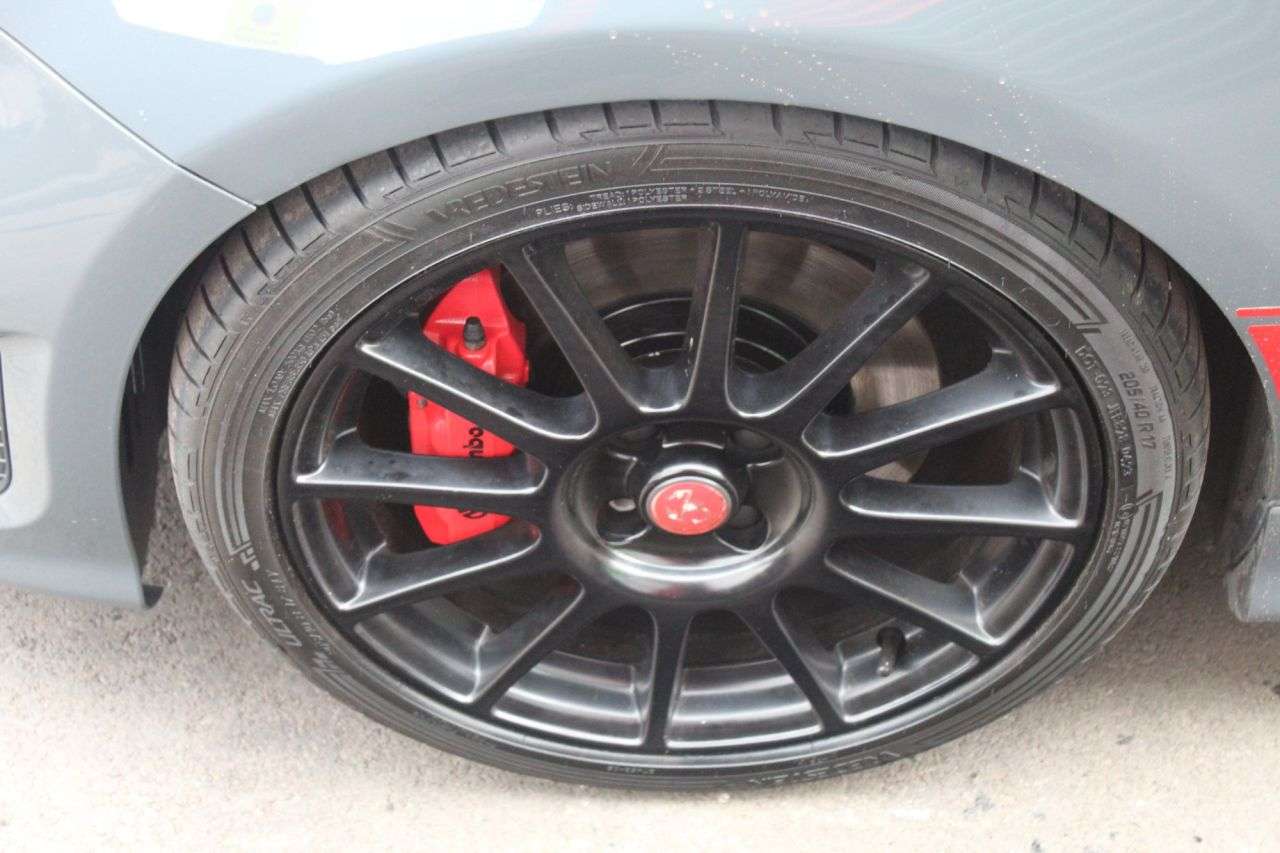 2018 ABARTH 695 2018 ABARTH 695
