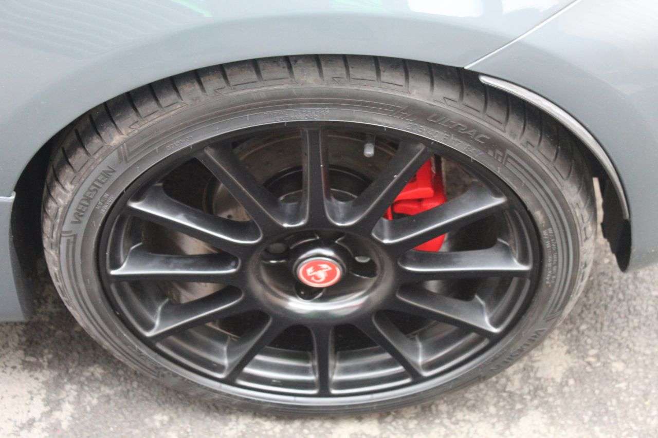 2018 ABARTH 695 2018 ABARTH 695