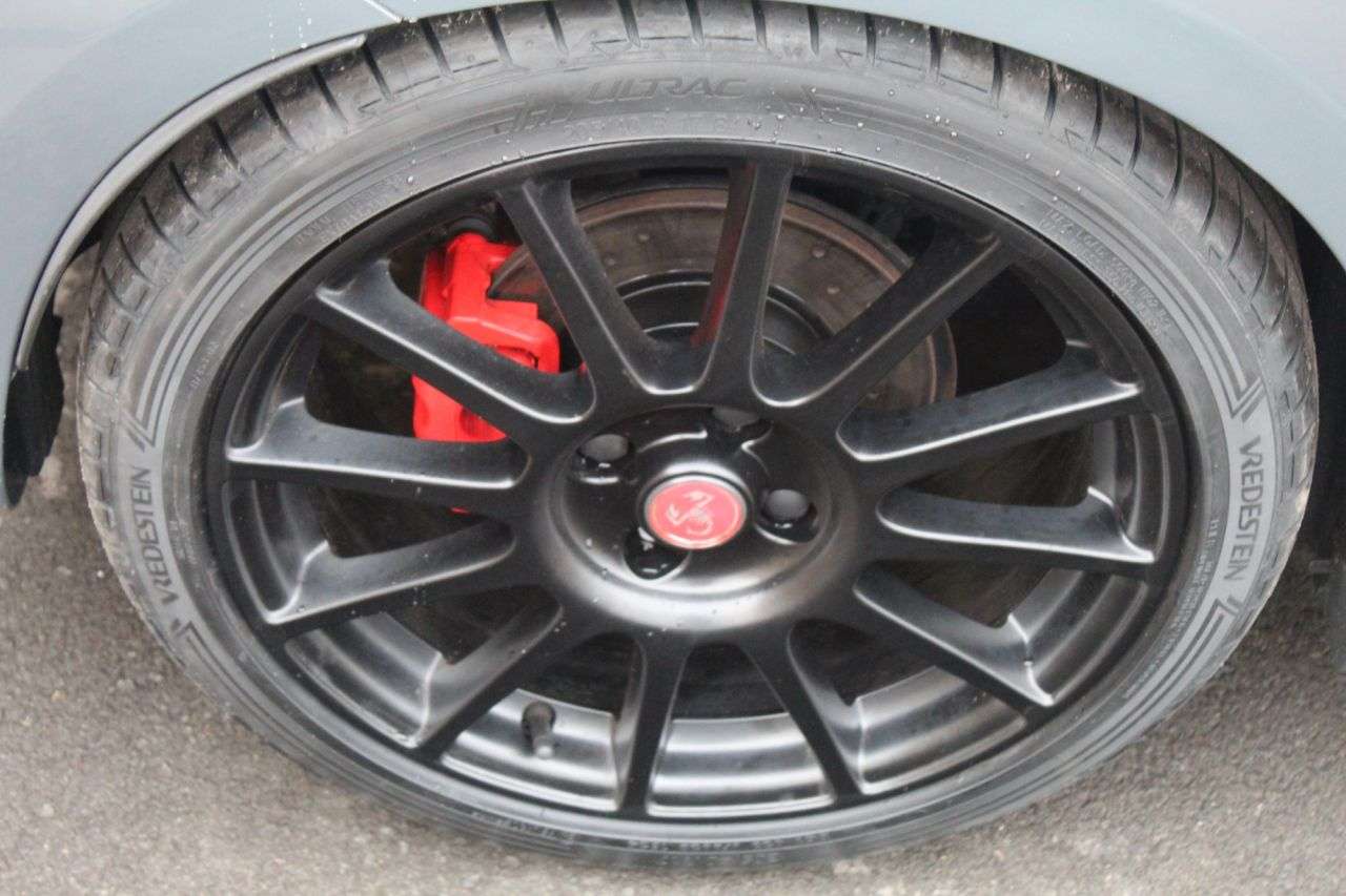 2018 ABARTH 695 2018 ABARTH 695
