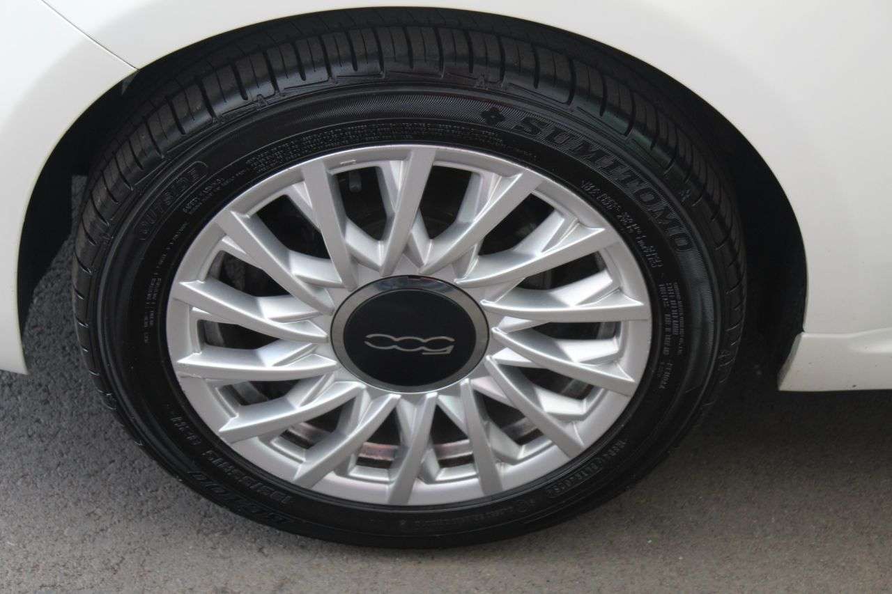 2018 FIAT 500 2018 FIAT 500