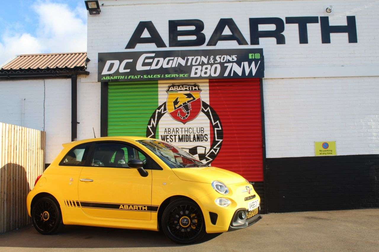 A 2016 ABARTH 595 1.4 T-Jet Hatchback 3dr Petrol Manual Euro 6 (145 ps) FINISHED IN MODENA A 2016 ABARTH 595 1.4 T-Jet Hatchback 3dr Petrol Manual Euro 6 (145 ps) FINISHED IN MODENA