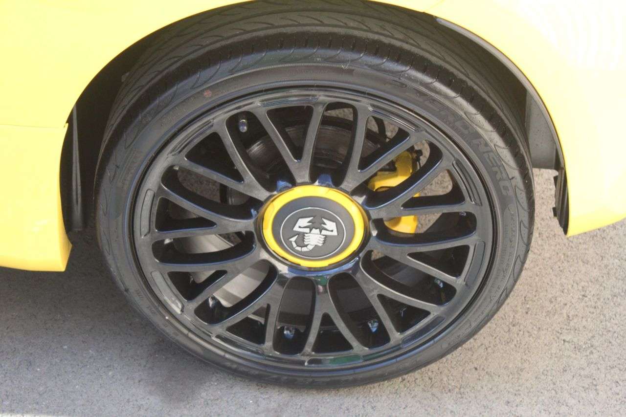 2016 ABARTH 595 2016 ABARTH 595