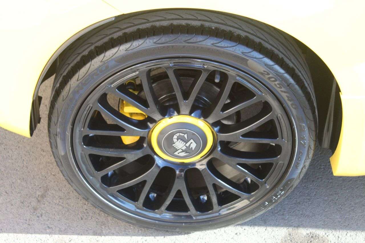 2016 ABARTH 595 2016 ABARTH 595