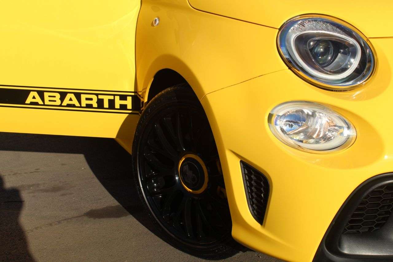 2016 ABARTH 595 2016 ABARTH 595