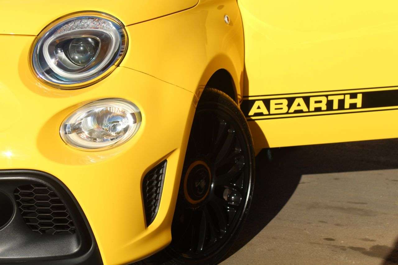 2016 ABARTH 595 2016 ABARTH 595