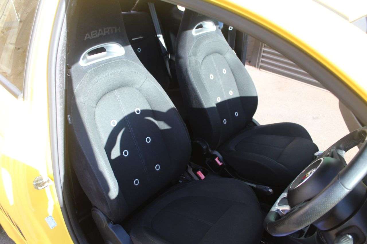 2016 ABARTH 595 2016 ABARTH 595