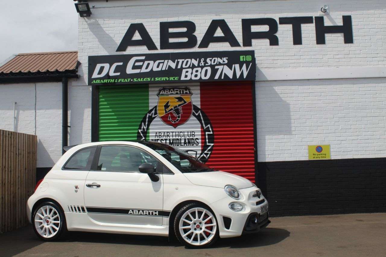 A 2021 ABARTH 595 1.4 T-Jet EsseEsse 70th Hatchback 3dr Petrol Manual Euro 6 (180 bhp) SUPER A 2021 ABARTH 595 1.4 T-Jet EsseEsse 70th Hatchback 3dr Petrol Manual Euro 6 (180 bhp) SUPER
