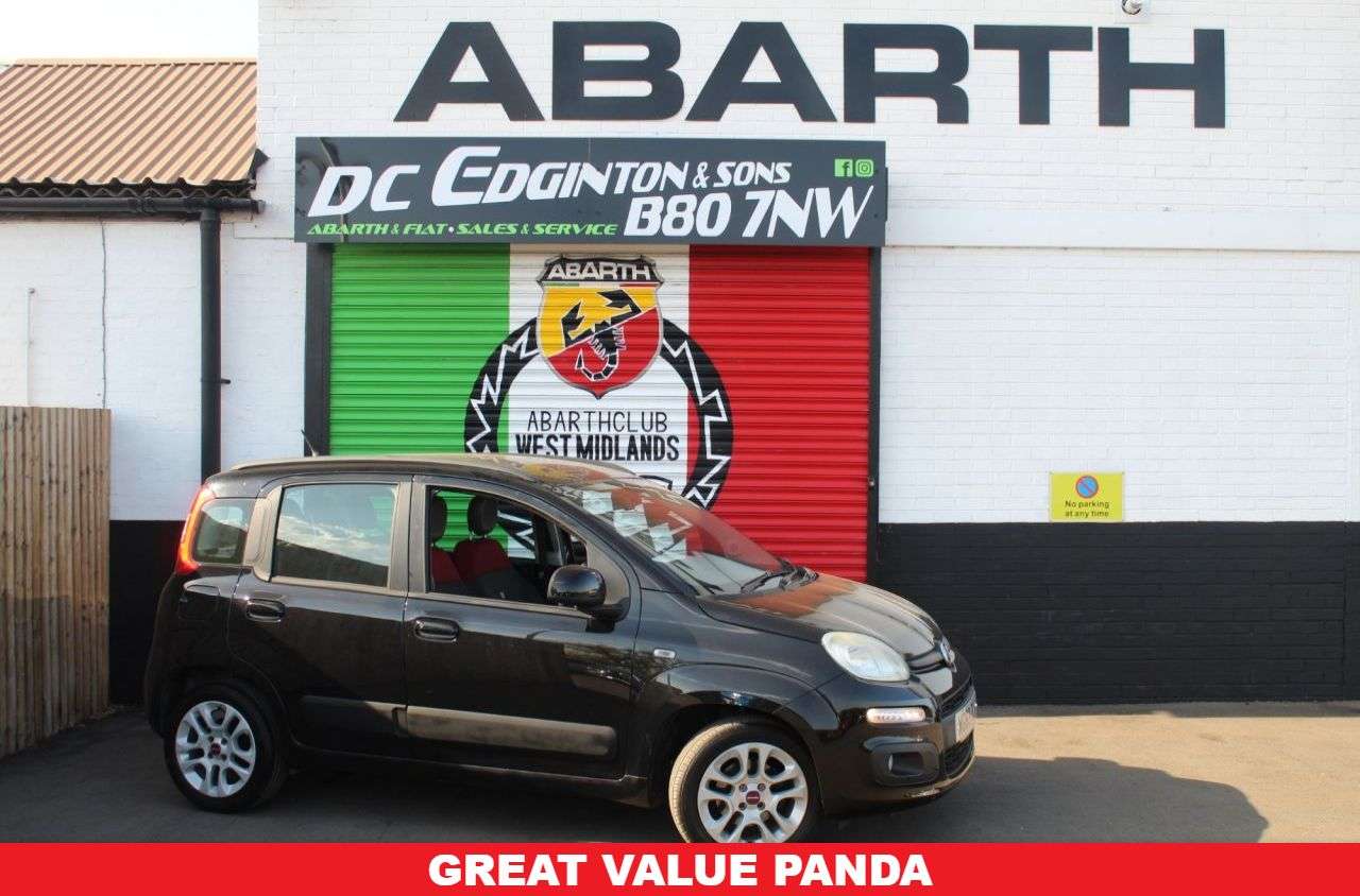 A 2013 FIAT PANDA 1.2 Lounge Hatchback 5dr Petrol Manual Euro 5 (69 bhp) A 2013 FIAT PANDA 1.2 Lounge Hatchback 5dr Petrol Manual Euro 5 (69 bhp)