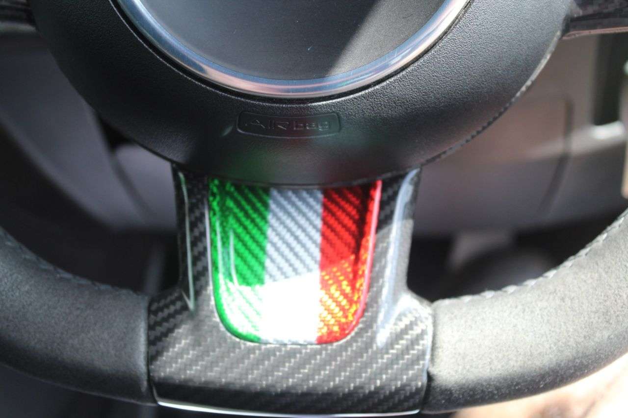 2024 ABARTH 695 2024 ABARTH 695