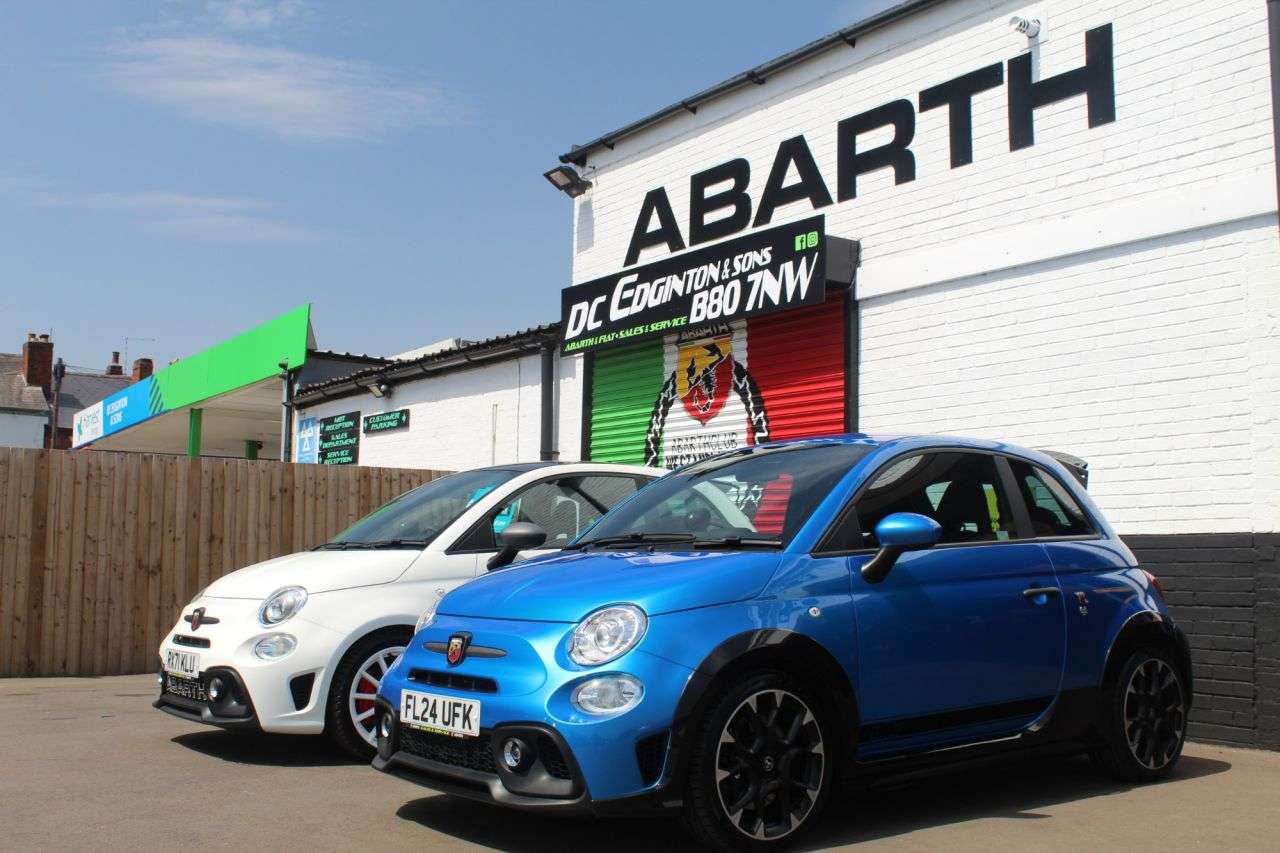 2024 ABARTH 695 2024 ABARTH 695