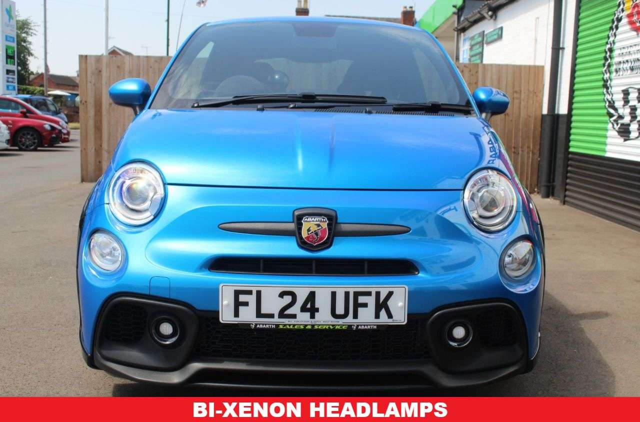2024 ABARTH 695 2024 ABARTH 695