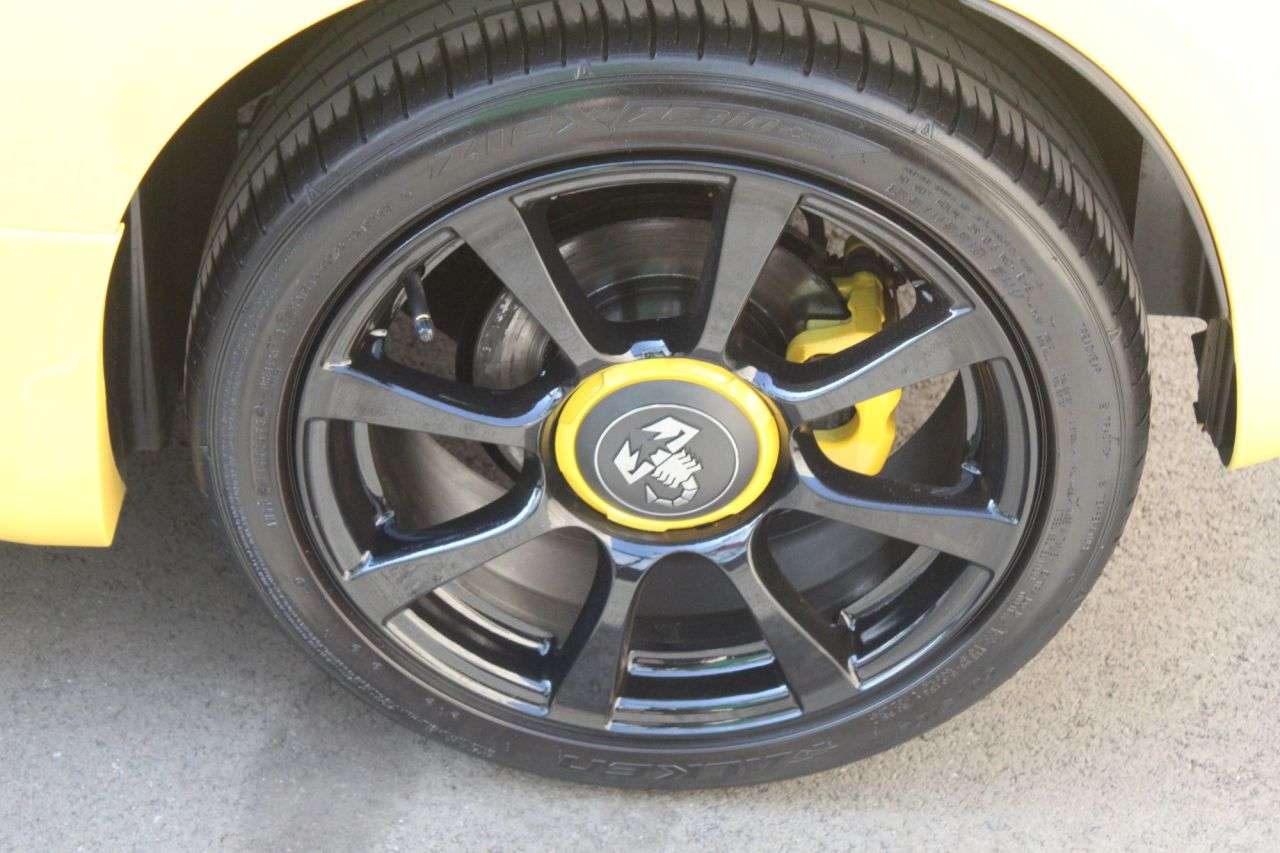 2017 ABARTH 500 2017 ABARTH 500