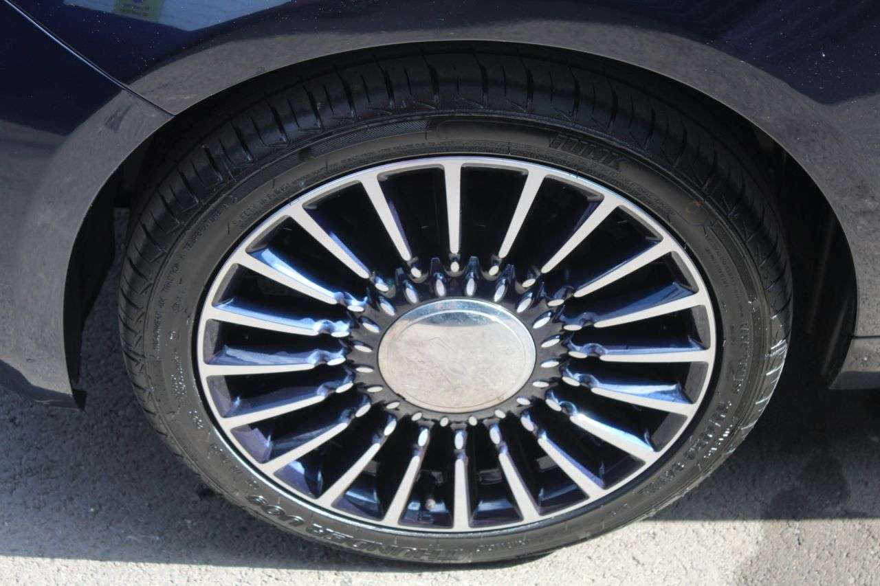 2017 FIAT 500 2017 FIAT 500