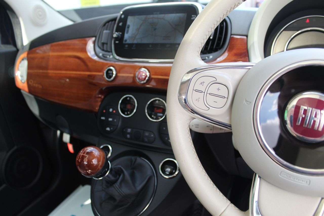 2017 FIAT 500 2017 FIAT 500