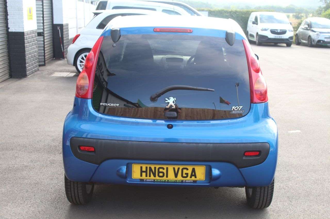 2011 PEUGEOT 107 2011 PEUGEOT 107