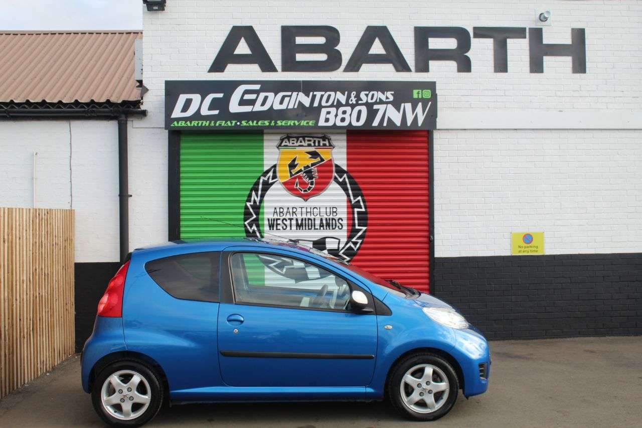 2011 PEUGEOT 107 2011 PEUGEOT 107