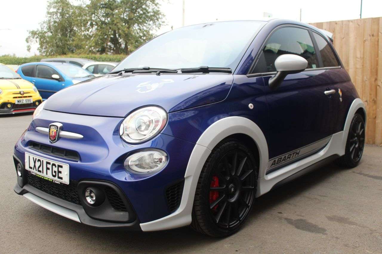 A 2021 ABARTH 695 1.4 T-Jet 70th ANNIVERSARIO Hatchback 3dr Petrol Manual Euro 6 (180 bhp) LO A 2021 ABARTH 695 1.4 T-Jet 70th ANNIVERSARIO Hatchback 3dr Petrol Manual Euro 6 (180 bhp) LO
