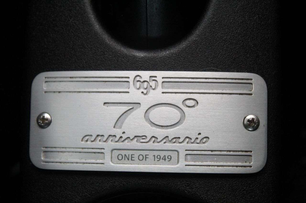 2021 ABARTH 695 2021 ABARTH 695