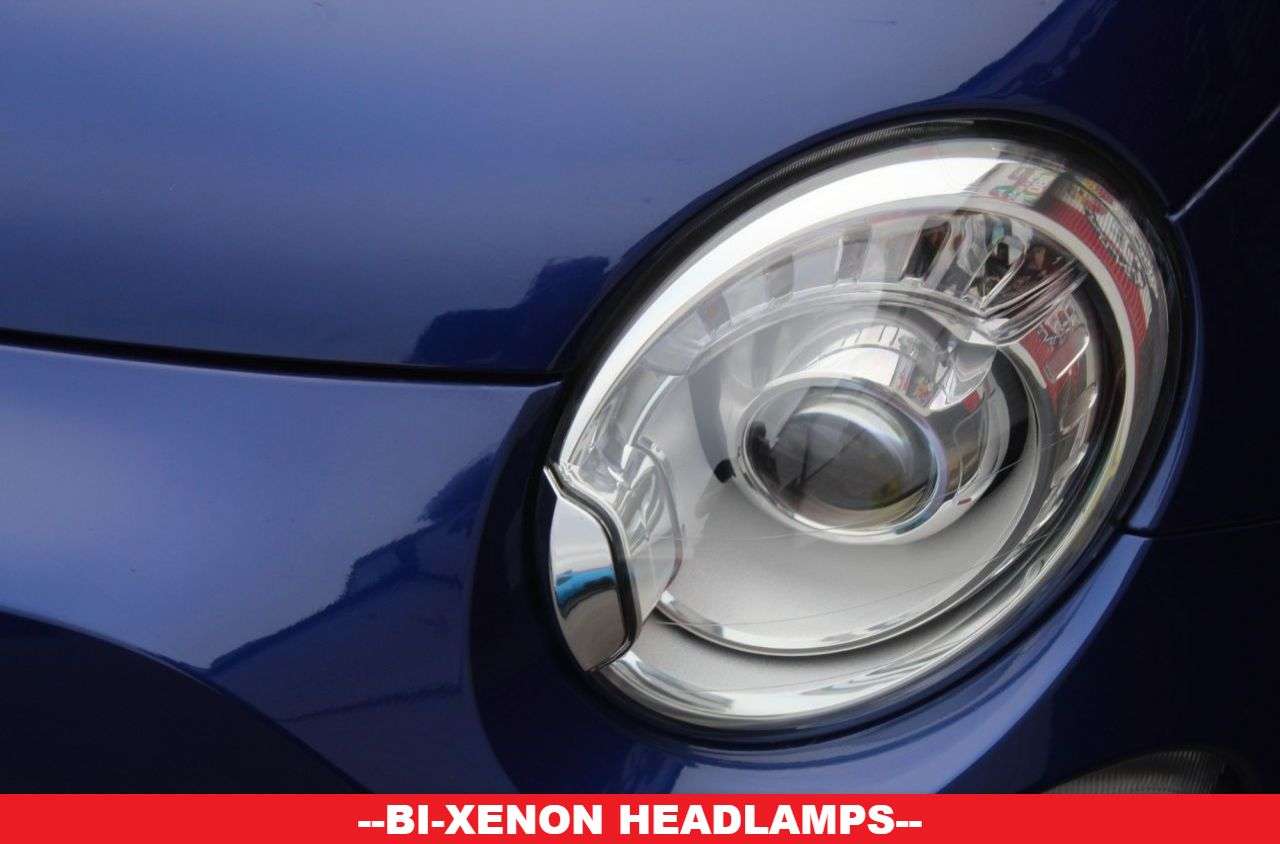 2021 ABARTH 695 2021 ABARTH 695