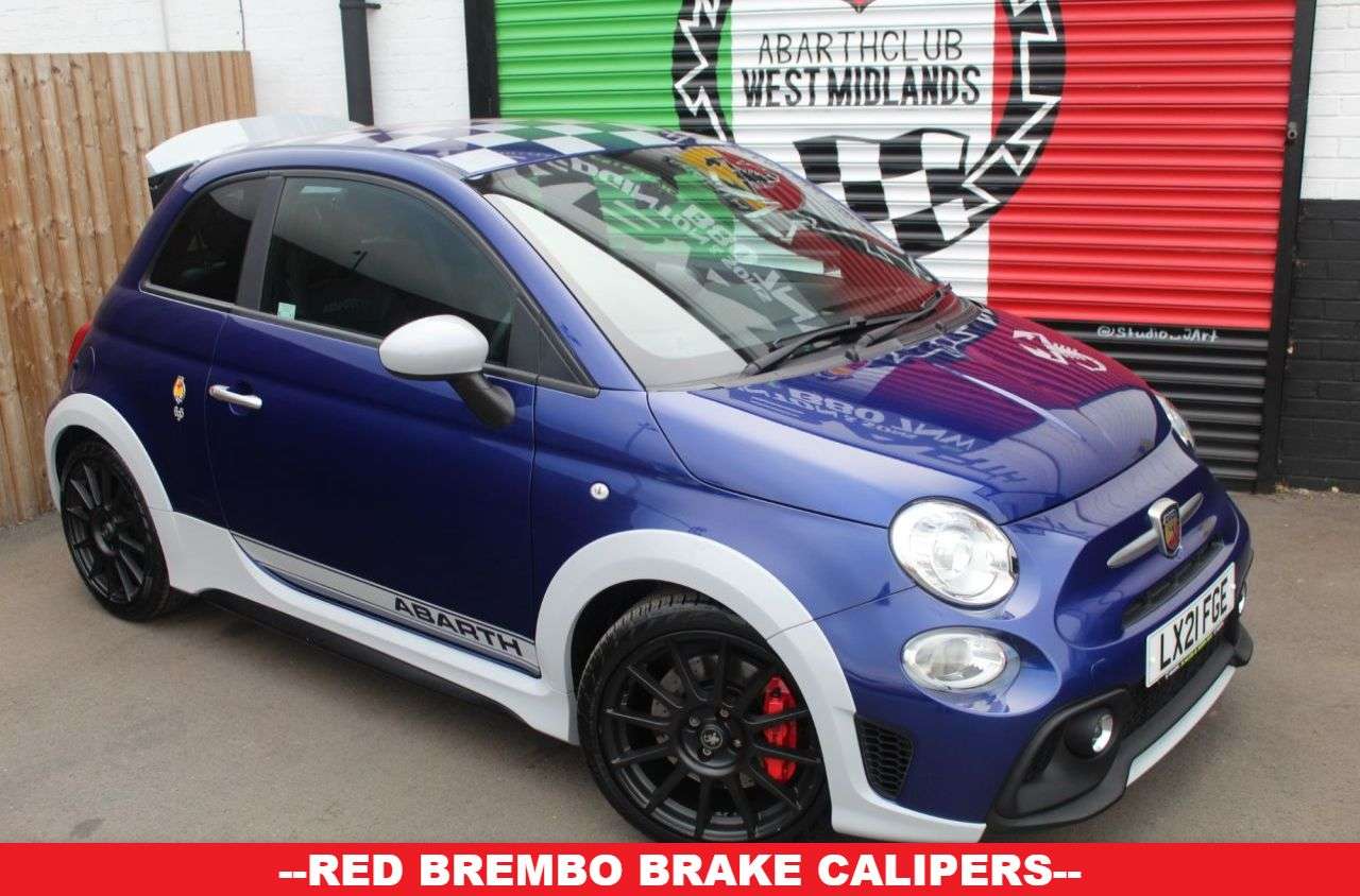 2021 ABARTH 695 2021 ABARTH 695