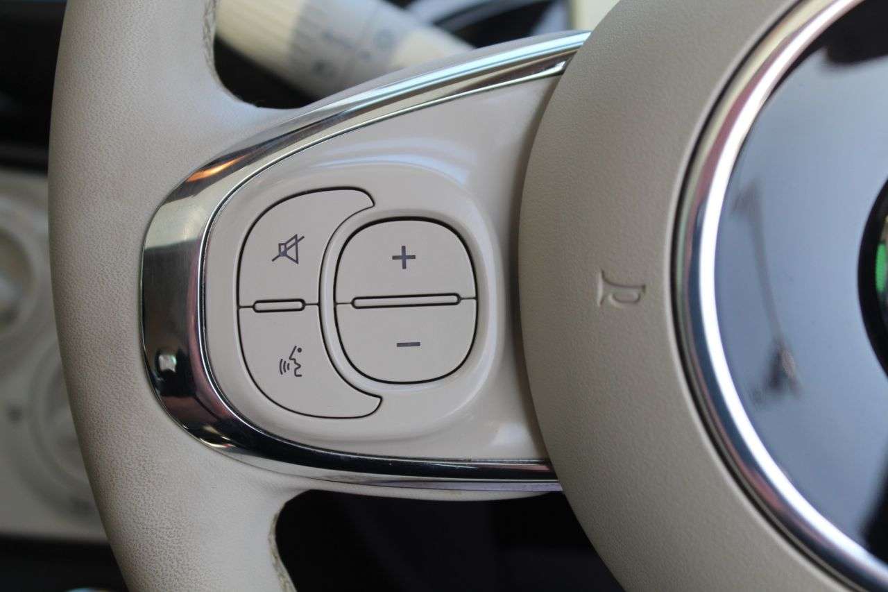 2022 FIAT 500 2022 FIAT 500