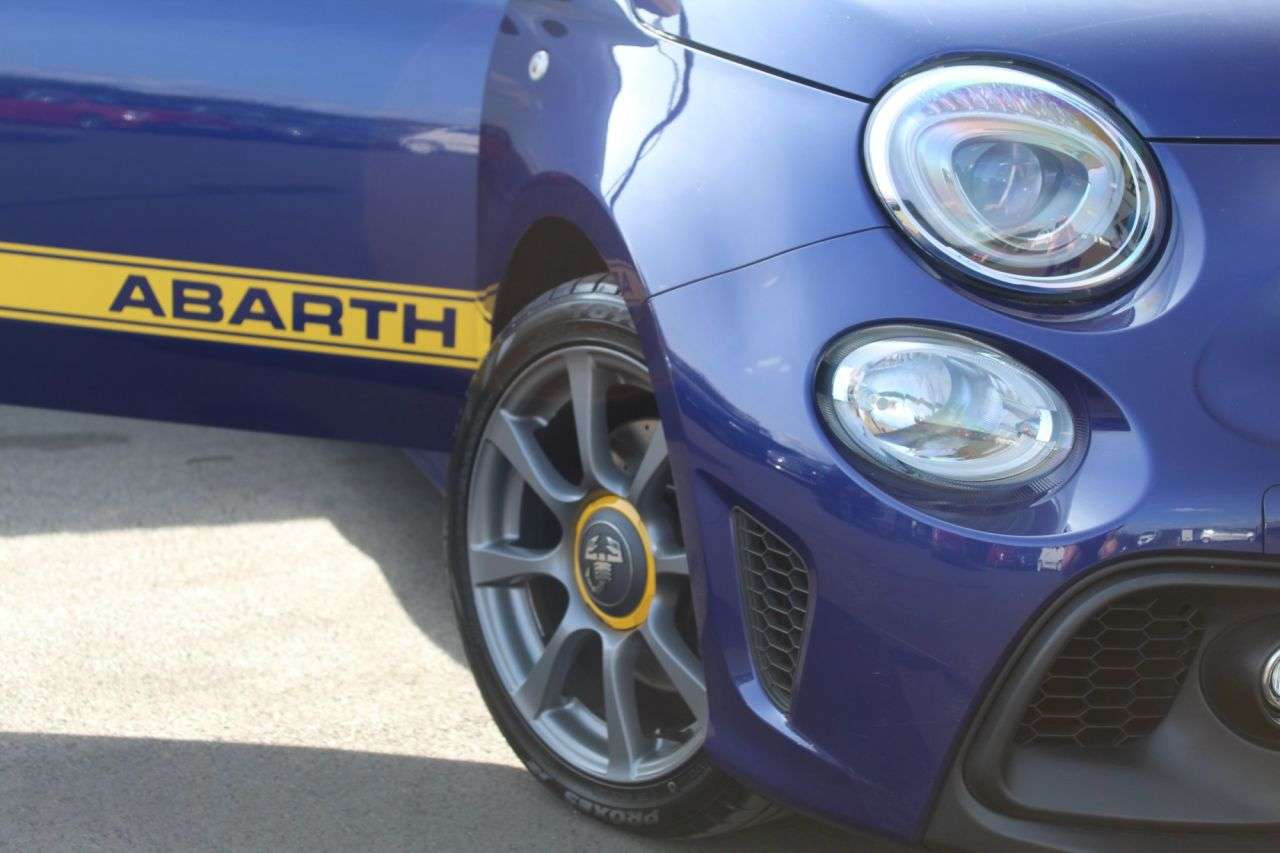 2018 ABARTH 595 2018 ABARTH 595