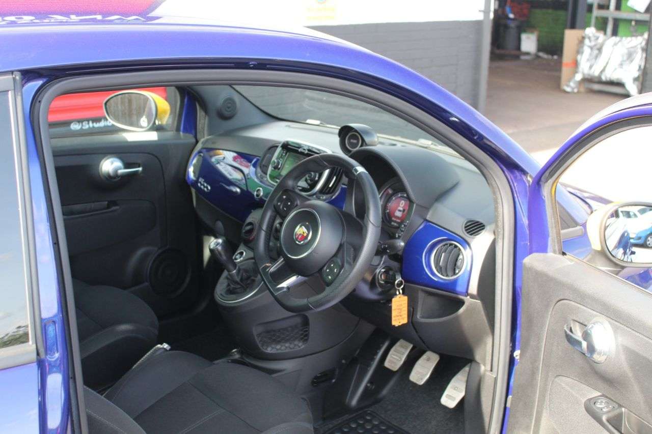 2018 ABARTH 595 2018 ABARTH 595